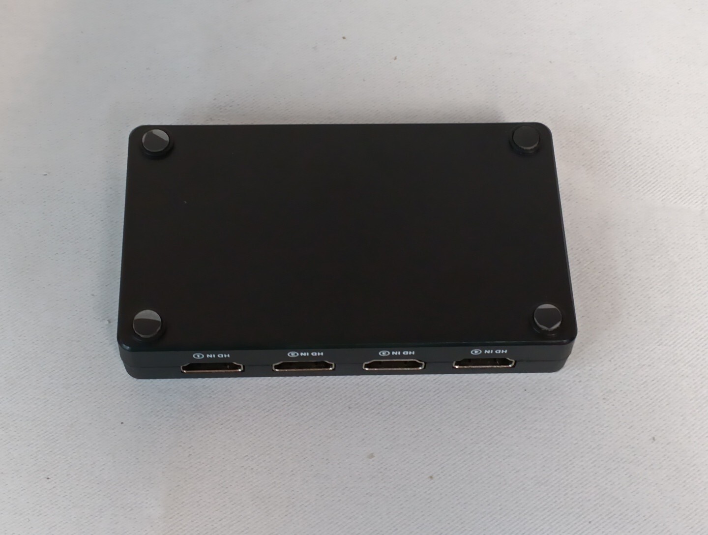 HDMI KVM Switch 4 In 1 Steetek Out 4K@30Hz W/USB 2.0 Black New Open Box