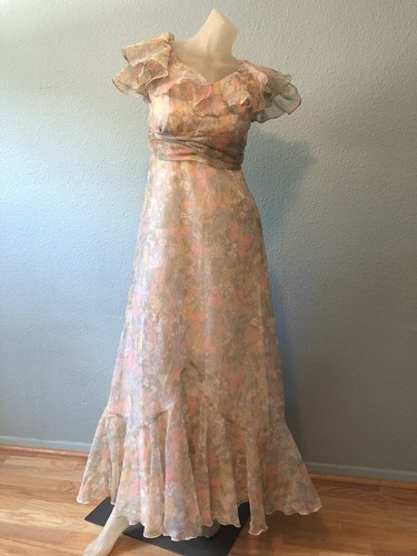 Beautiful Condition Vintage Maxi Dress 