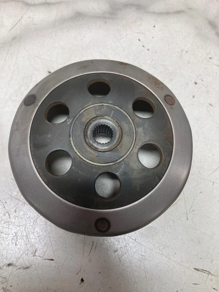 15 Honda NCH 50 NCH50 Metropolitan Scooter rear back secondary clutch pulley - Image 2 of 4