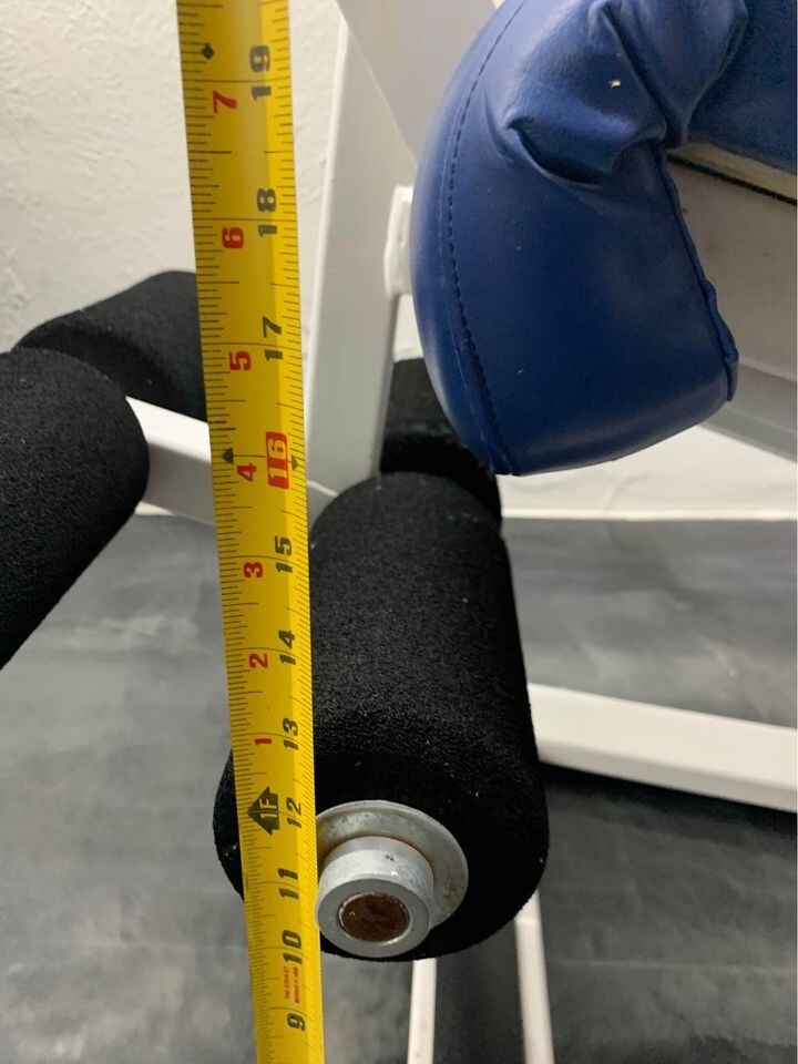 Hydraulic leg extension / leg curl machine white blue seat eBay