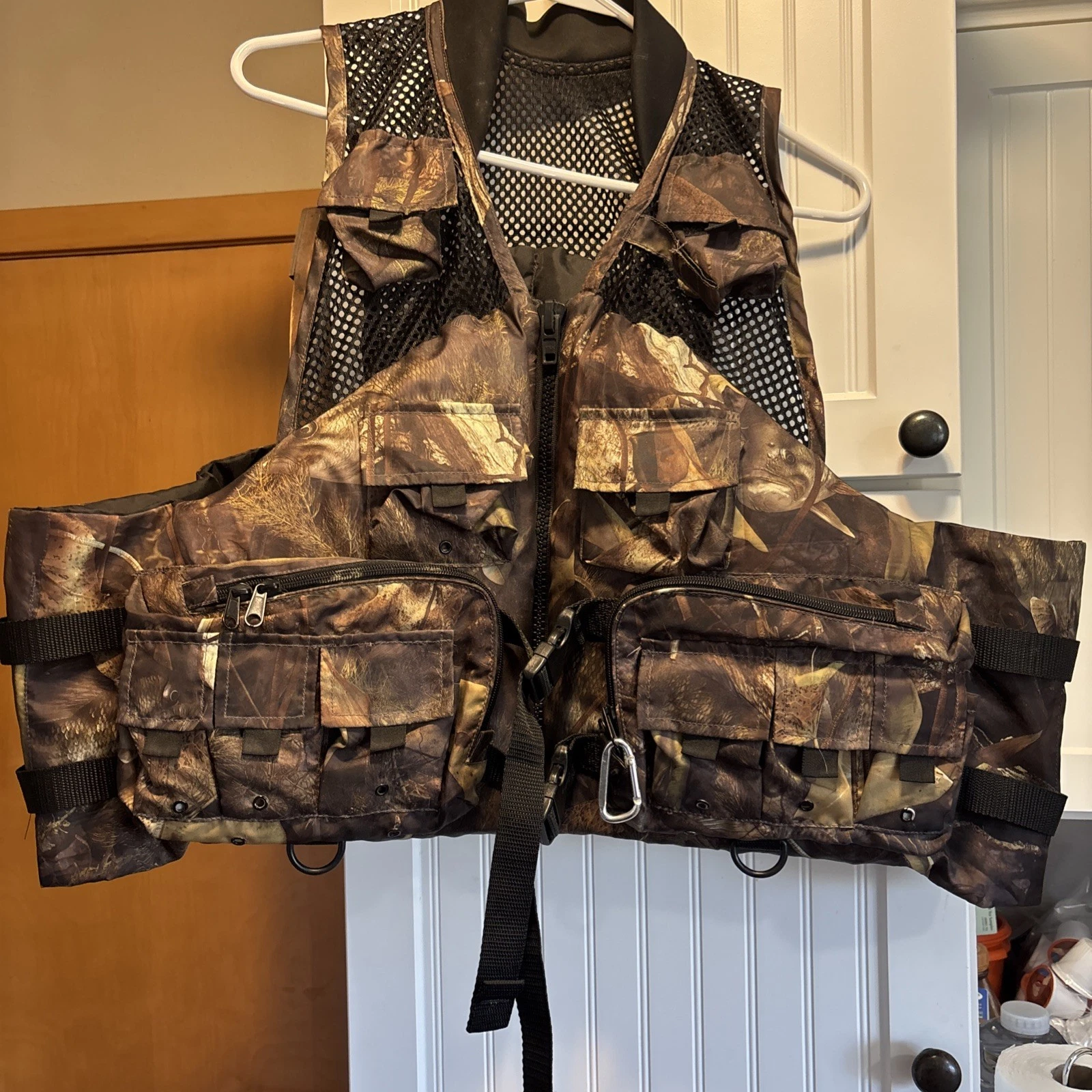 EXXEL Outdoors LLC CAMO Fishing Vest US Coast Guard ApprovedFlotation Aid 2XL/3X