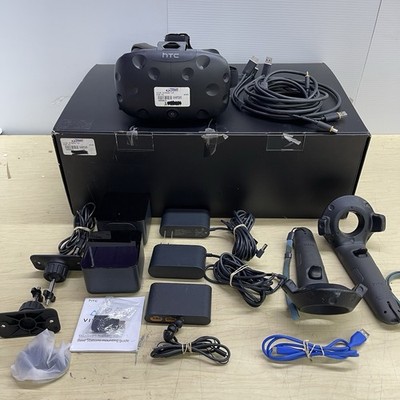 HTC Vive VR Virtual Reality Headset OPJT100 (Parts/Repair)