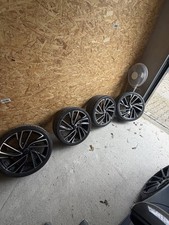 Original VW Golf 8 GTI Clubsport 19 Zoll Felgen + Reifen (2023) – Top Zustand