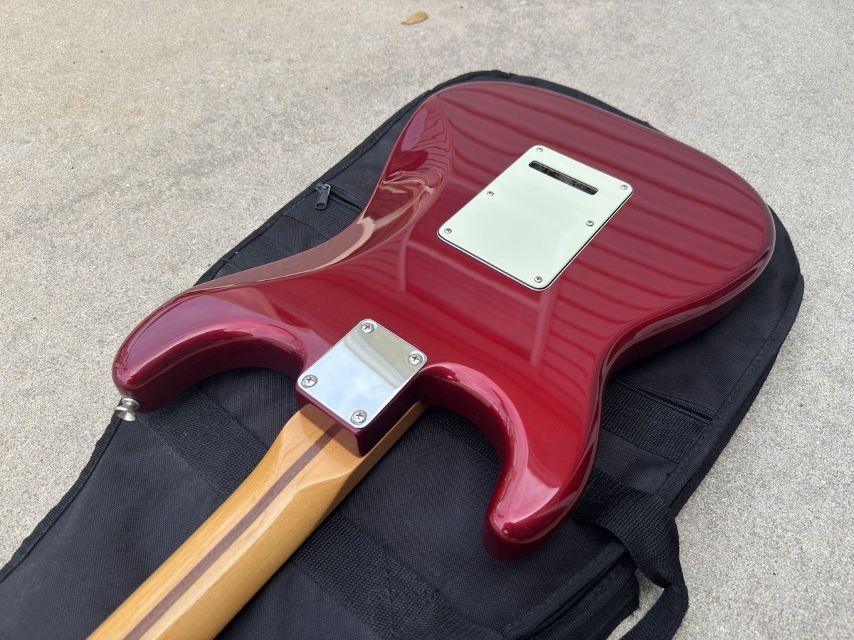 Fender Mexico Blacktop Stratocaster HH - Candy Apple Red With Bag