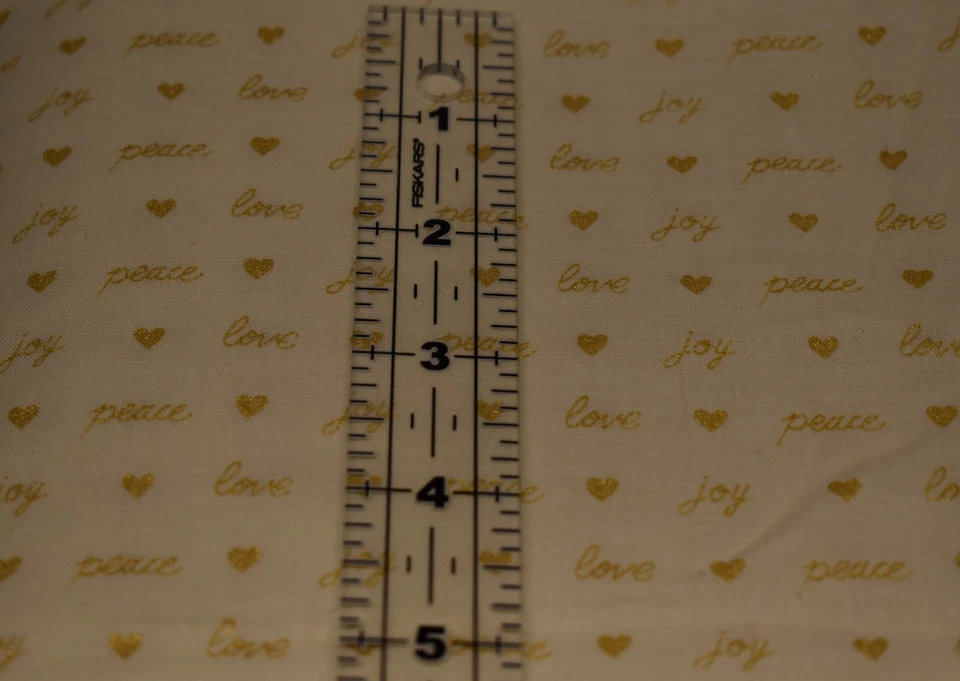 TELA DE ALGODÓN CREMA 1 yarda + 15" x 44" amor alegría paz corazones estampado dorado metálico Foto 2 de 2