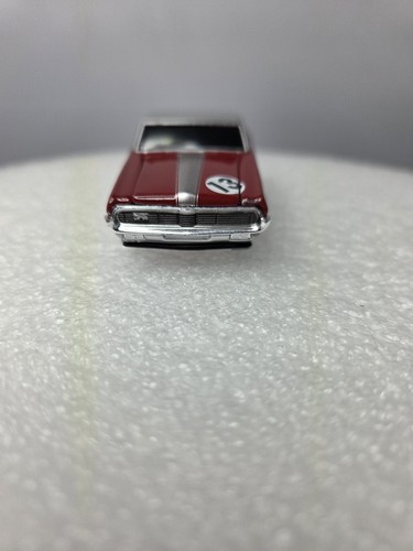 Muscle Machines 1969 Mercury Cougar Eliminator Maroon/Silver Diecast 1:64 Scale - Picture 2 of 6