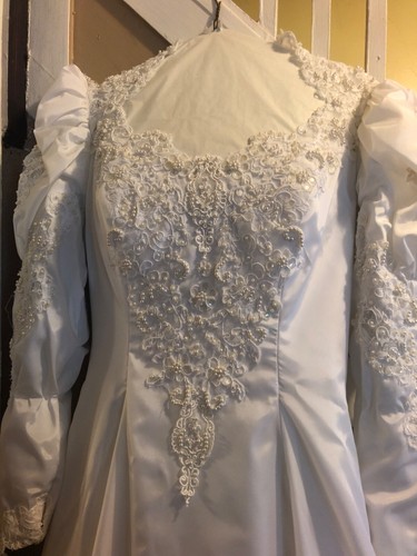 vintage wedding dress 1989 - Picture 2 of 8