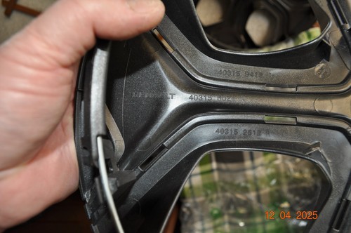 4 x Original Radkappe 15-Zoll für Renault Twingo III 403156024R - Bild 7 von 11