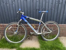 carrera kraken blue and silver