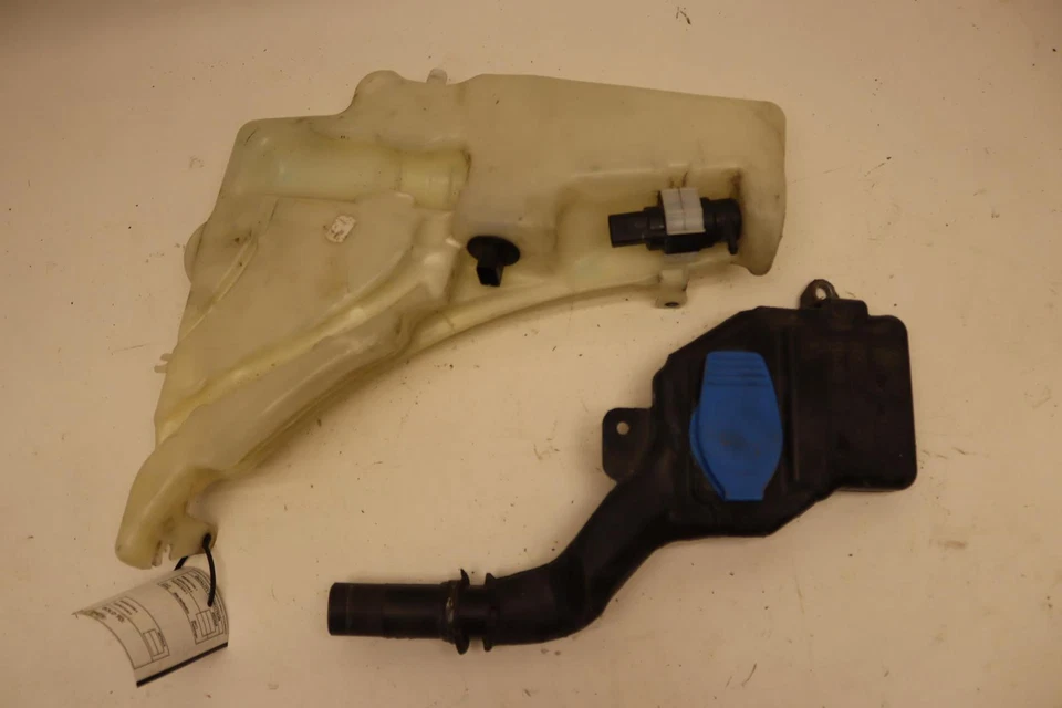AUDI S5 A5 CONV 2010-2017 parabrisas lavadora depósito líquido botella OEM Foto 2 de 4
