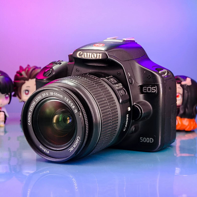 Canon EOS 500D Digital SLR Camera with18-55 lens with complete