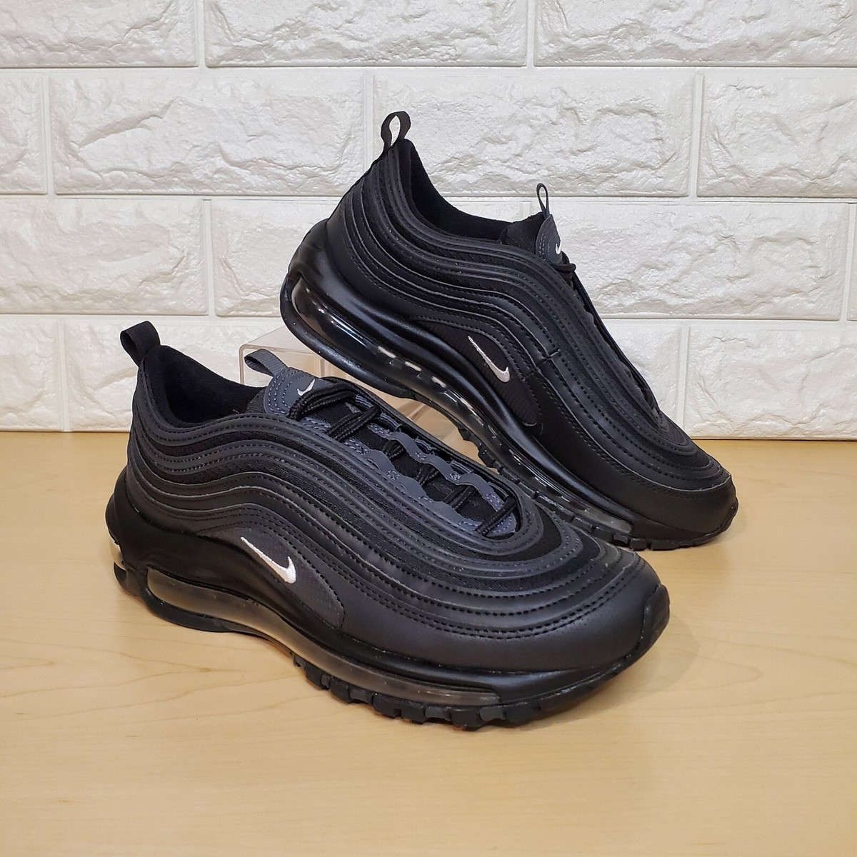 人気 ☆NIKE☆(GS) AIR MAX 97 BLACK Nike Air Max 97 GS Size 5.5Y / Womens Size 7 Running Shoes