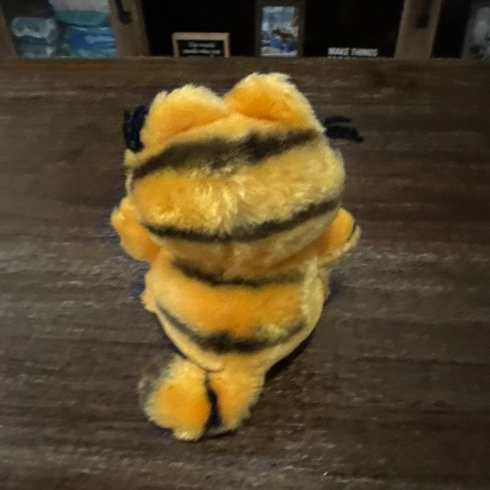 Vintage Garfield Plush 1981 Dakin 5" Tall 80s - Image 3 of 4