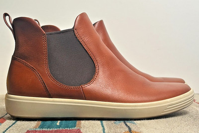 Women's ECCO Soft 7 Chestnut Brown Leather High Top Slip-On Sneaker Sz. 38/7.5