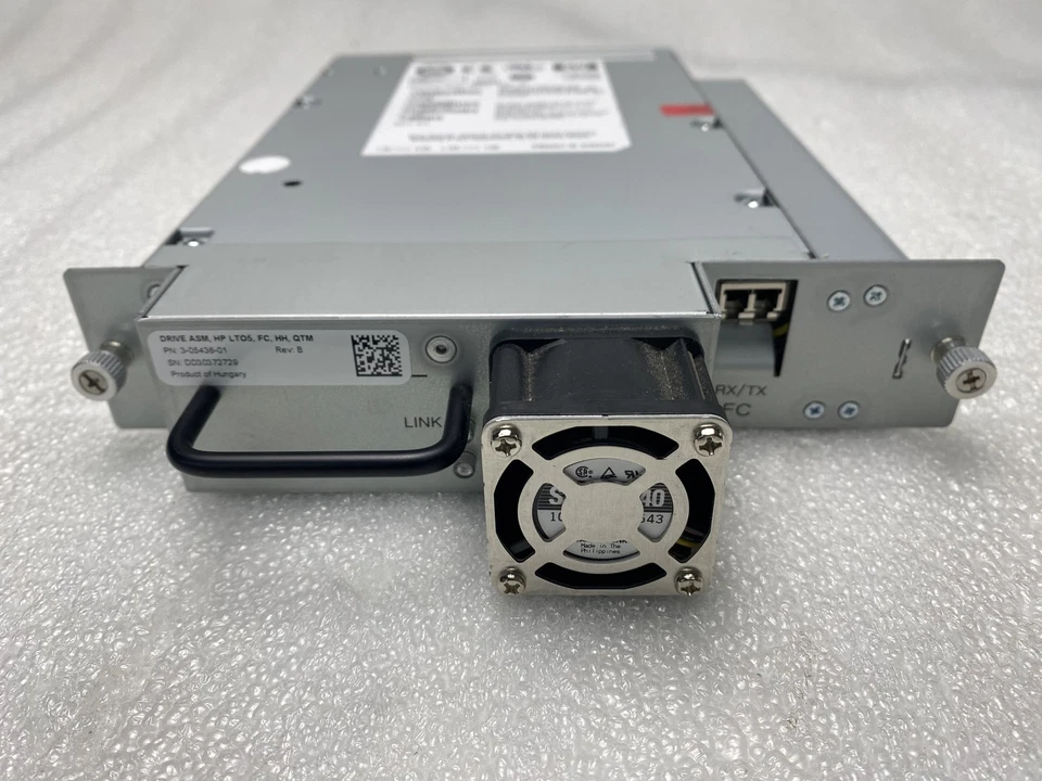 Quantum 1-03532-01 AQ293C#900 LTO-5 FC HH Tape Drive 3-05436-01 - Image 2 of 4