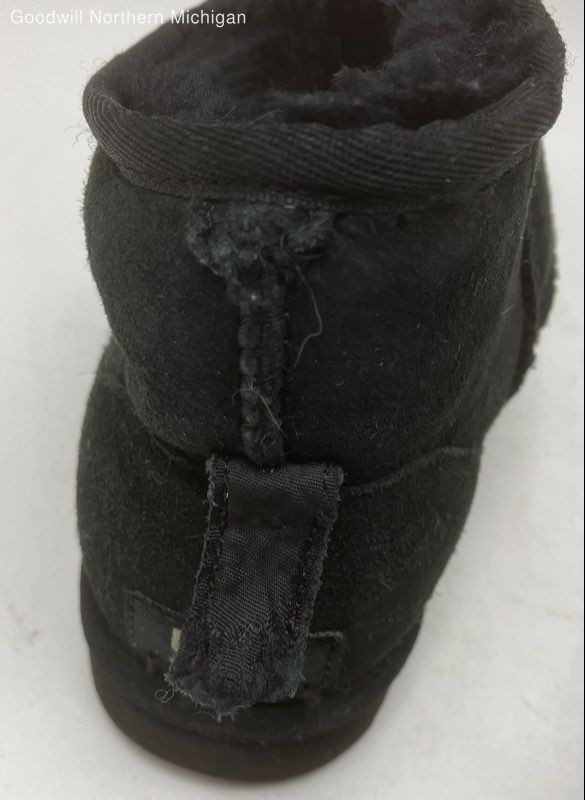 UGG Australia Black Solid Shearling Ankle Boot Bo… - image 6