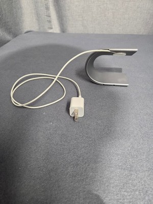 Nomad Aluminum Stand Apple Watch Charger Space Grey