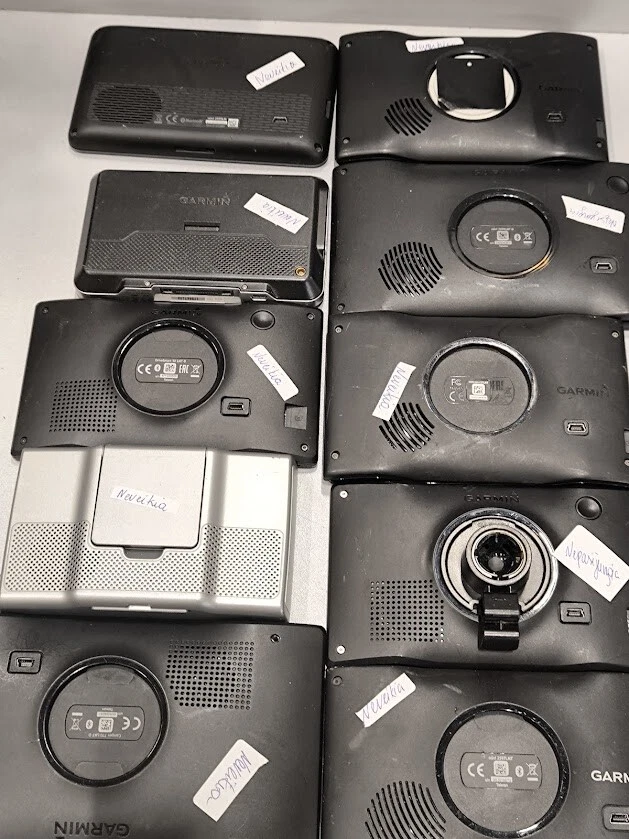 Set Mit 10 Garmin Geräte - Nicht Aktiv, Zerkratzt, Nein Zubehör - Bild 4 von 4