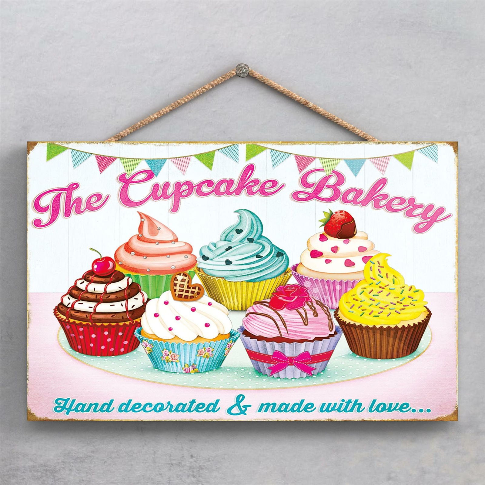 THE CUPCAKE BAKERY KITCHEN THEMED DECORATIVE HANGING PLAQUE