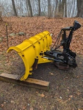 Fisher 8ft, straight blade, minute mount snow plow, w/steel snofoil, newer edge.
