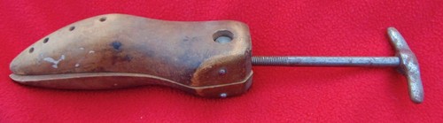 ANTIQUE COBBLER WOODEN SHOE STRETCHER ~ WORKING CONDITION ~ WOOD & CAST IRON