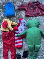 Lakeshore Vintage Groggy Gets Dressed Dress Up Frog  Clothes Set