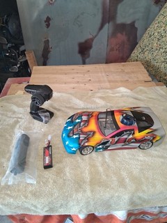 Traxxas Nitro 4 tec 3.3 con radio spettro e bacchetta avviamento RTR