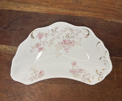 W.H. GRINDLEY CO. ENGLAND BONE CRESCENT ANTIQUE DISH GOLD GILT 7''x 4''