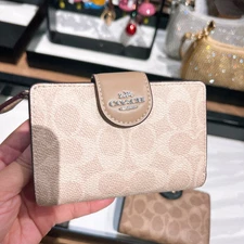 NWT COACH Medium Corner Zip Wallet In Signature Canvas C0082/CW786