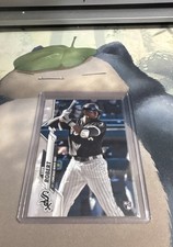 2020 Topps - Luis Robert #392 Batting (RC)