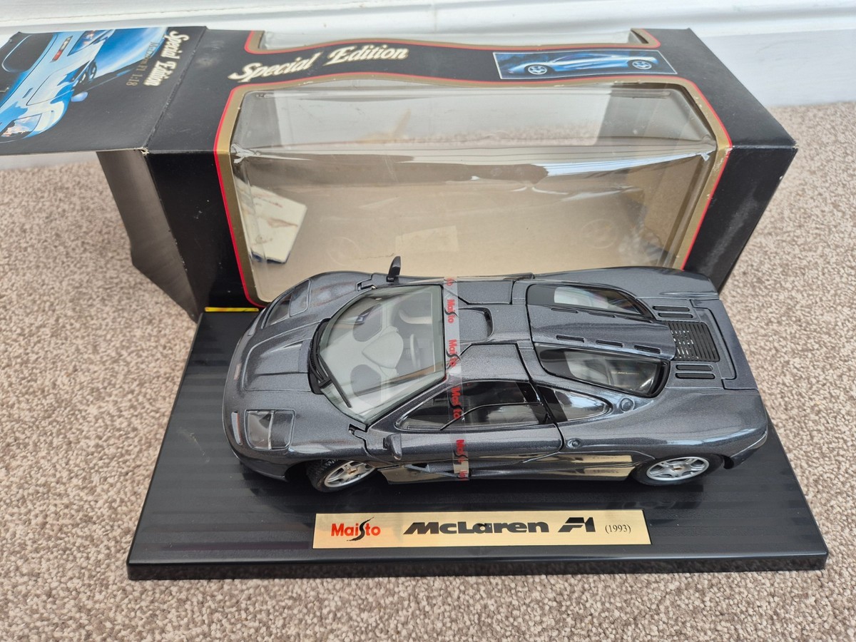 1/18 MAISTO CLASSIC 1993 MCLAREN F1 GREY DIECAST MODEL CAR BOXED