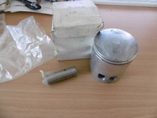 YAMAHA DT125 PISTON 0.5 O/S BARE PISTON, CLIPS AND PIN ONLY NO RINGS