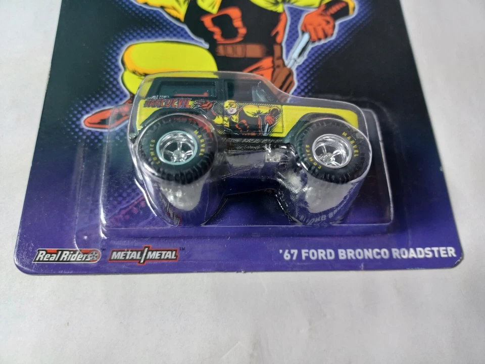 Ford Bronco Roadster 1967 Hot Wheels Pop Culture Marvel (sin abrir) (Real Riders) Foto 4 de 4