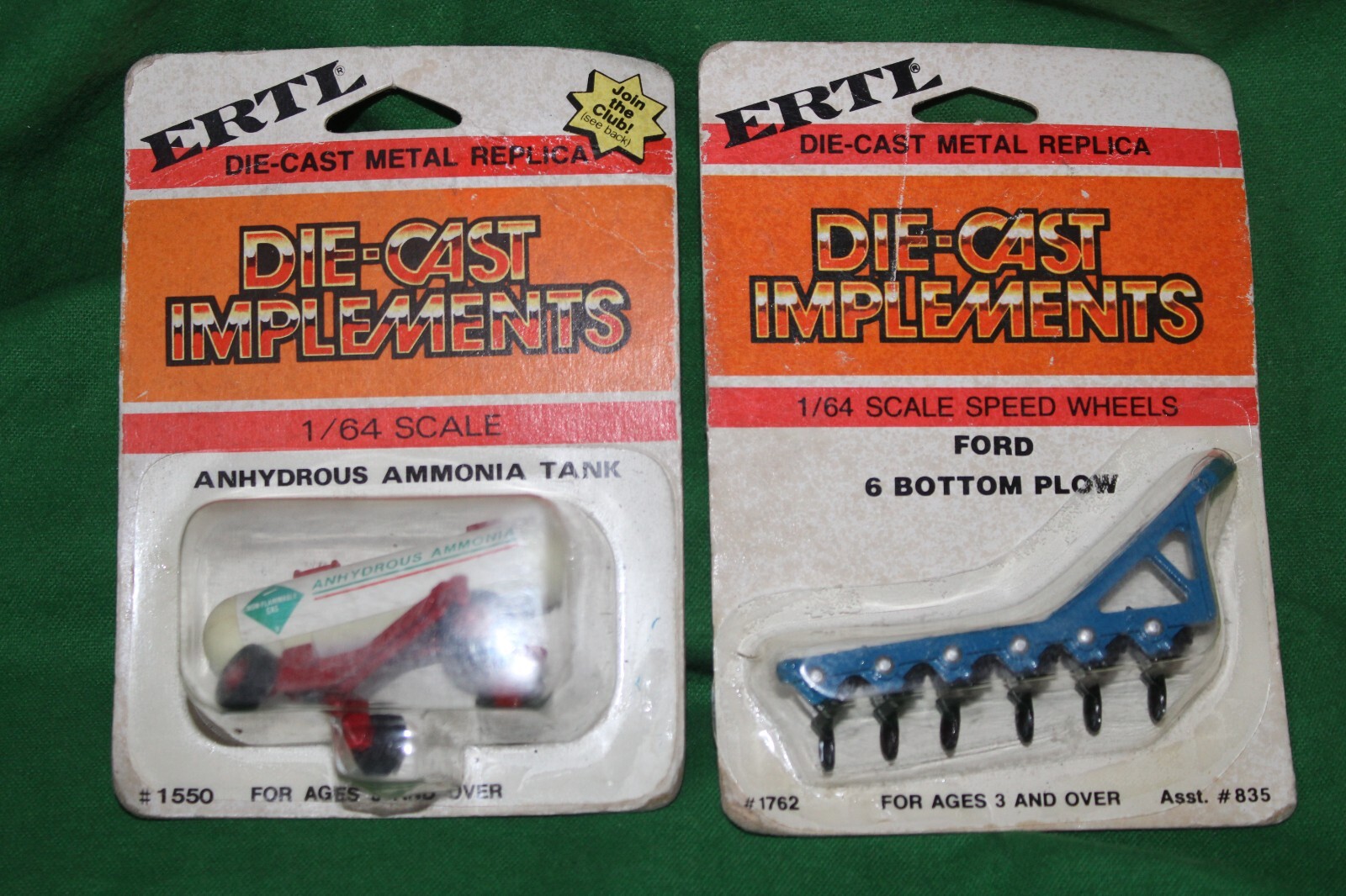 ERTL FARM ANHYDROUS AMMONIA TANK & FORD 6 BOTTOM PLOW 1/64 #1550 & #835