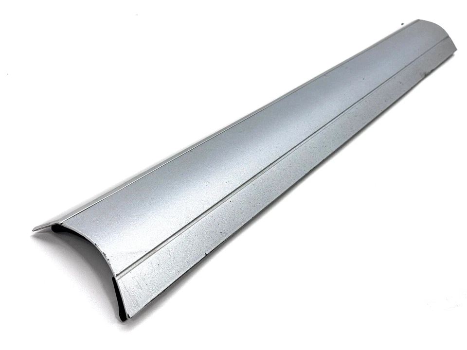 PORSCHE CAYENNE 955 957 2003-2010 PUERTA DELANTERA DERECHA MOLDURA OEM PLATEADO Foto 4 de 4