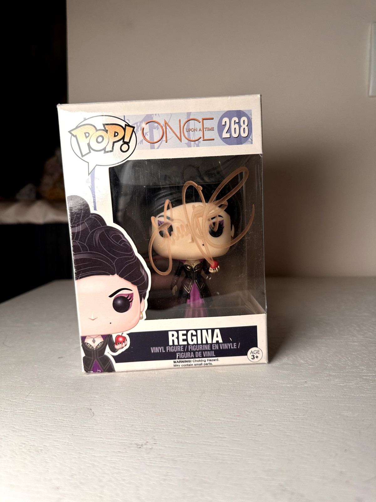 Funko Pop Regina Mills Once Upon A Time signée Lana Parrilla - Idée Cadeau Collector Série TV