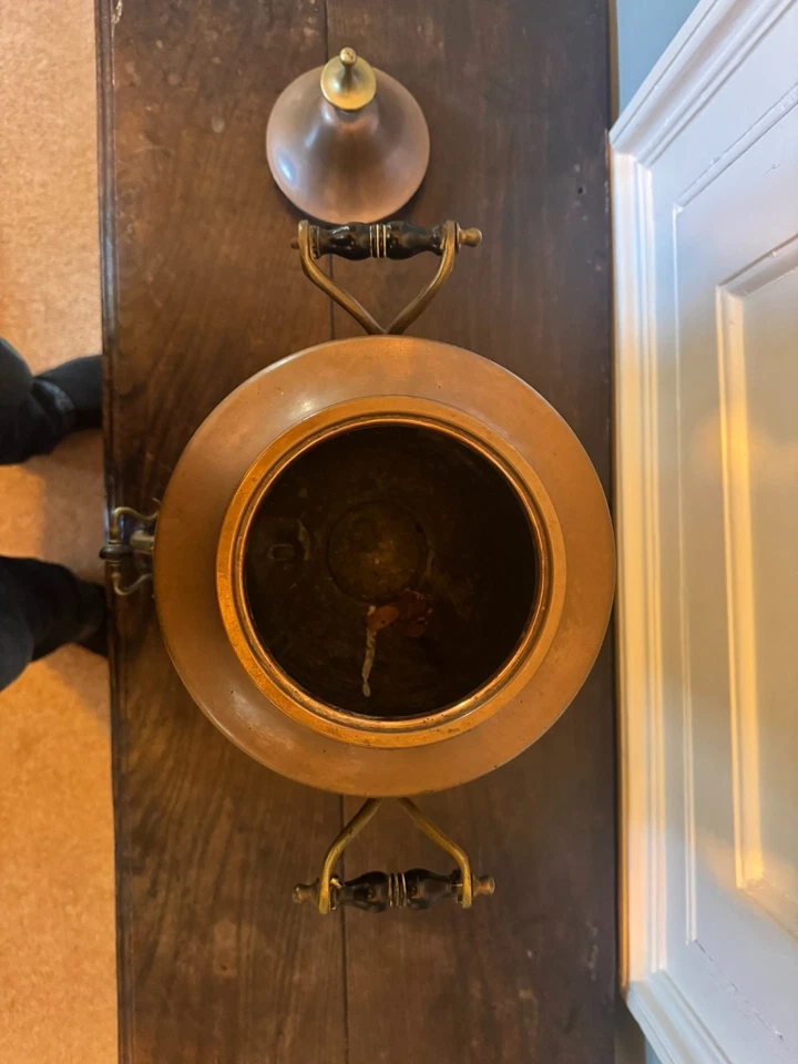 Antique Brass Samovar / Urn with Tap – Decorative Tea or Coffee Urn (46cm Tall) - Image 3 of 3