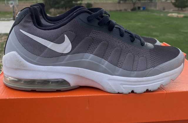 men's air max invigor print running shoes