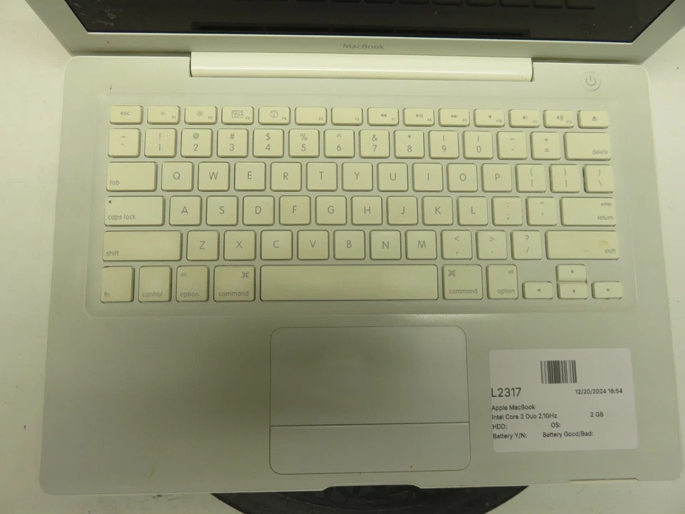 Laptop Apple MacBook A1181 13.3 Intel Core 2 Duo 2.1 GHz 2 GB SIN HDD SIN BAT Foto 2 de 4