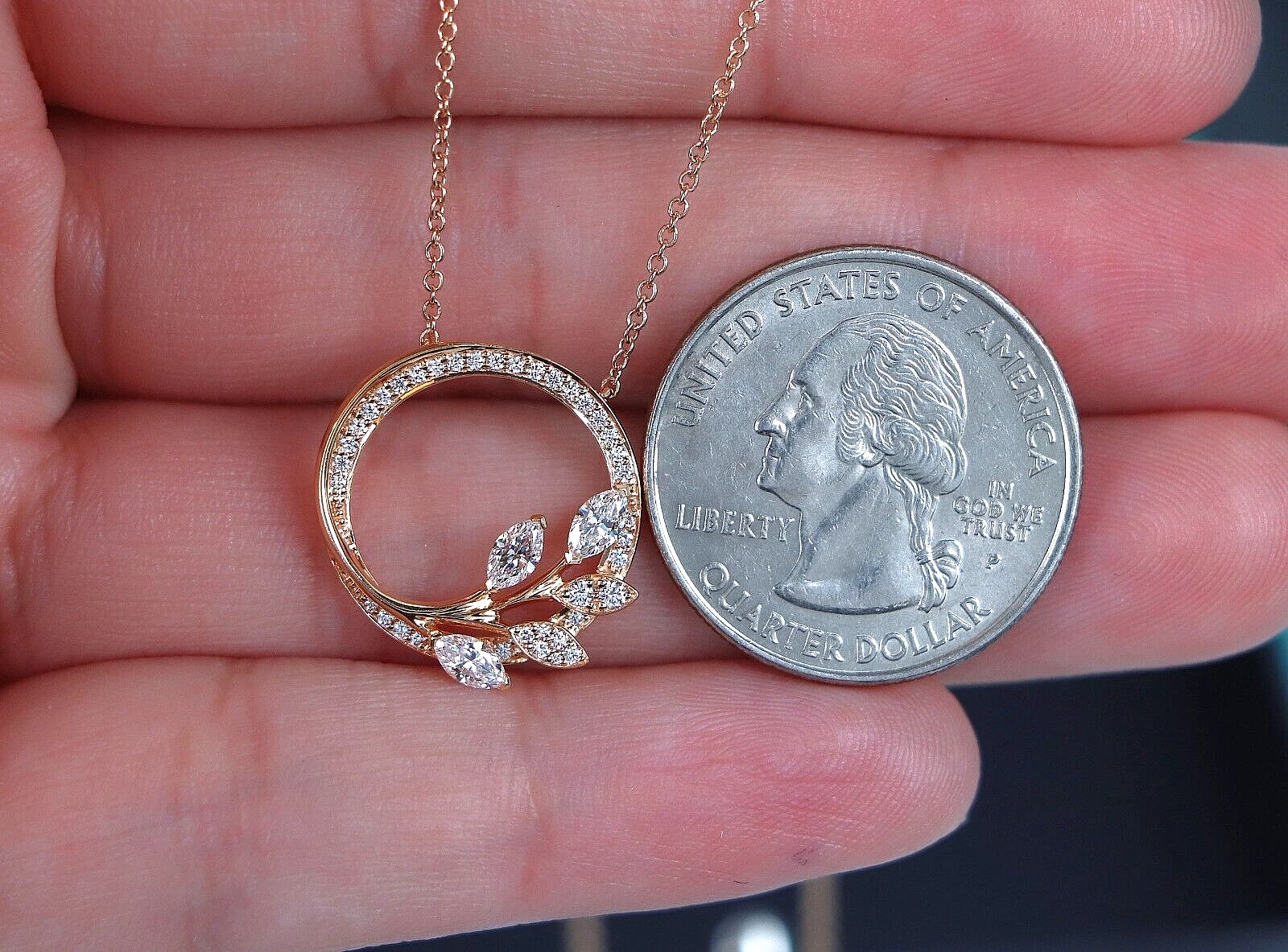 TIFFANY & CO. Collana cerchio vite diamanti marchesa oro rosa 18 carati  Tiffany & Co Victoria