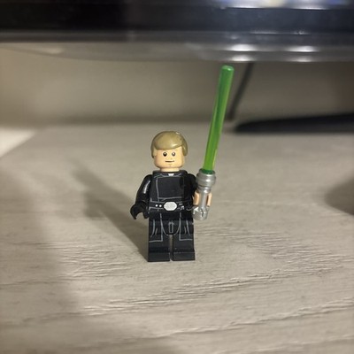 LEGO SW0635 Star Wars Jedi Master Luke Skywalker Minifigure w/ Lightsaber Ep 4-6
