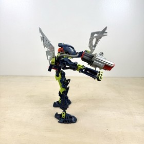 LEGO Bionicle Toa Mahri Hahli (8914)  - COMPLETE