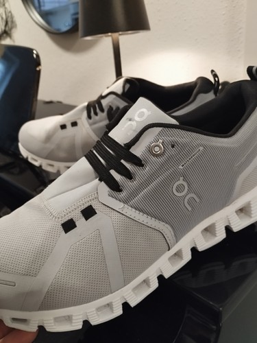 On Cloud Swiss Engineering EU 43 Sportschuhe watterproof Running grau MAN NEUw - Bild 2 von 7