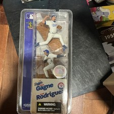 McFarlane Toys MLB Mint Matchups Eric Gagne & Alex Rodriguez MLB 2-Pack