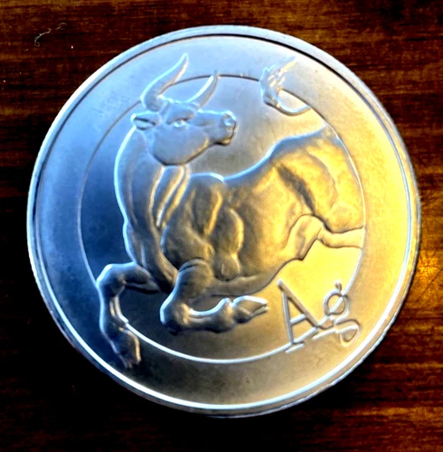 2022 SILVER SHIELD BULL BULLION 1 oz .999 Fine Silver Round BU in CAPSULE