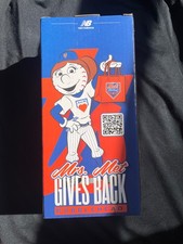 Mrs. Met Gives Back Bobblehead NY Mets 8/13/25 Giveaway