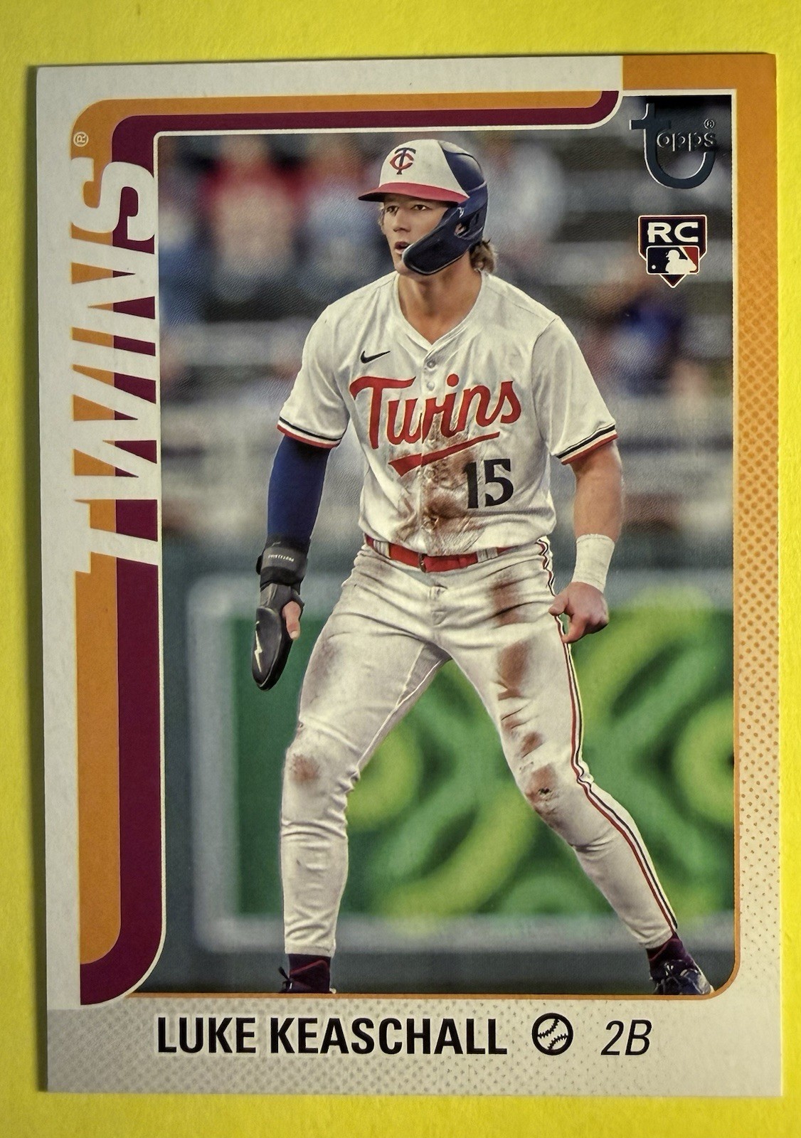 2025 Topps Update ~ Luke Keaschall #US16 RC ~ Vintage Stock #32/99 SSP ~ Twins
