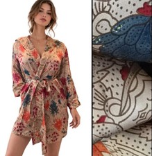 Vtg Victoria's Secret 100 Silk Hooded Floral Print Kimono Wrap Robe Size S