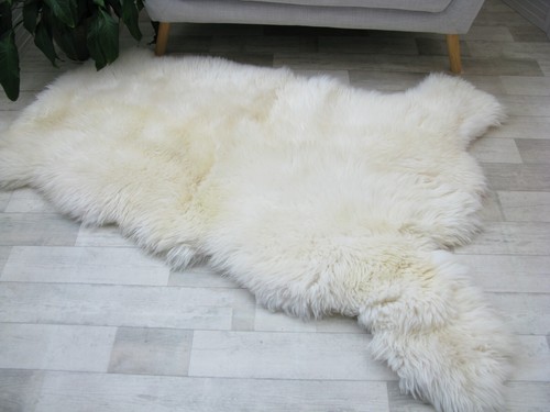 WHITE BRITISH SHEEPSKIN RUG "POLAR BEAR" HIDE QUAD NATURAL THROW FLOOR COVER Q65 - Picture 5 of 10