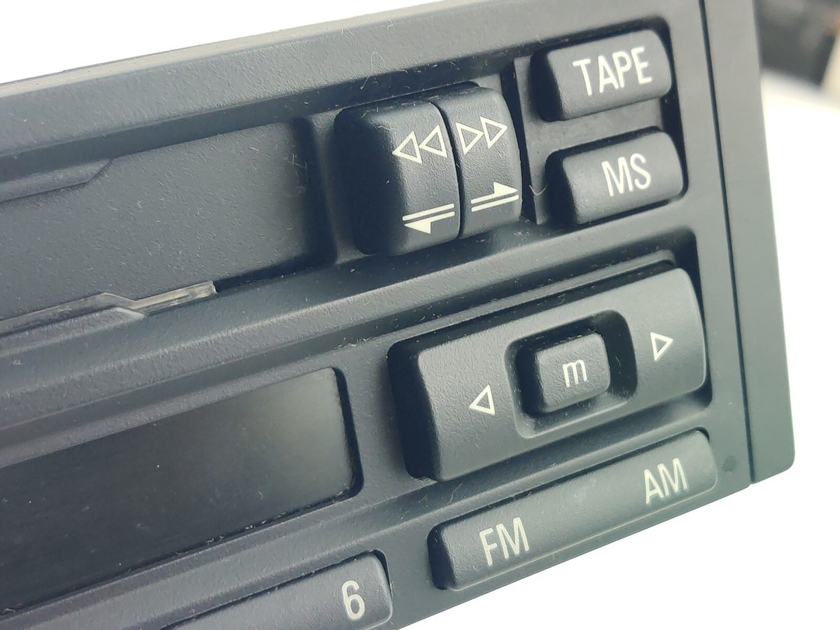 BMW E30 E34 E36 Autoradio Radio BMW Reverse RDS 8375665 ohne CODE 